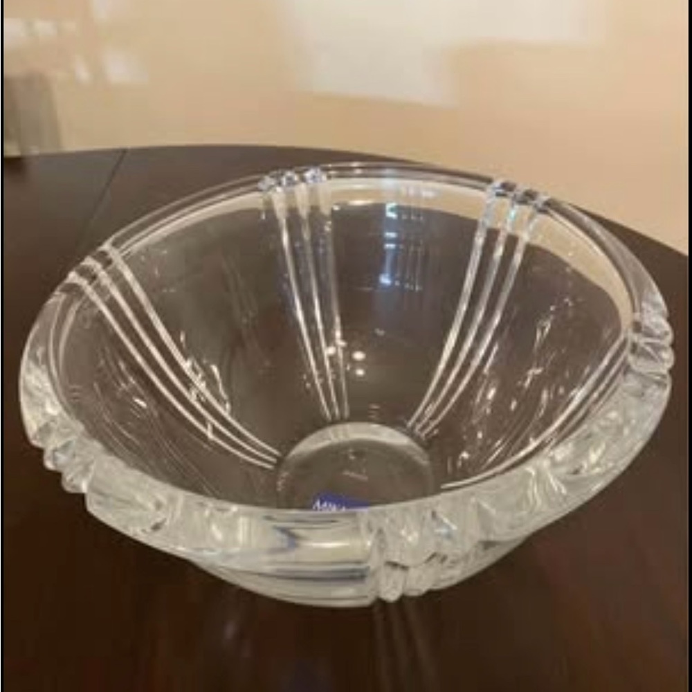 New in box Mikasa Boulevard Crystal Bowl - 10.25" diameter